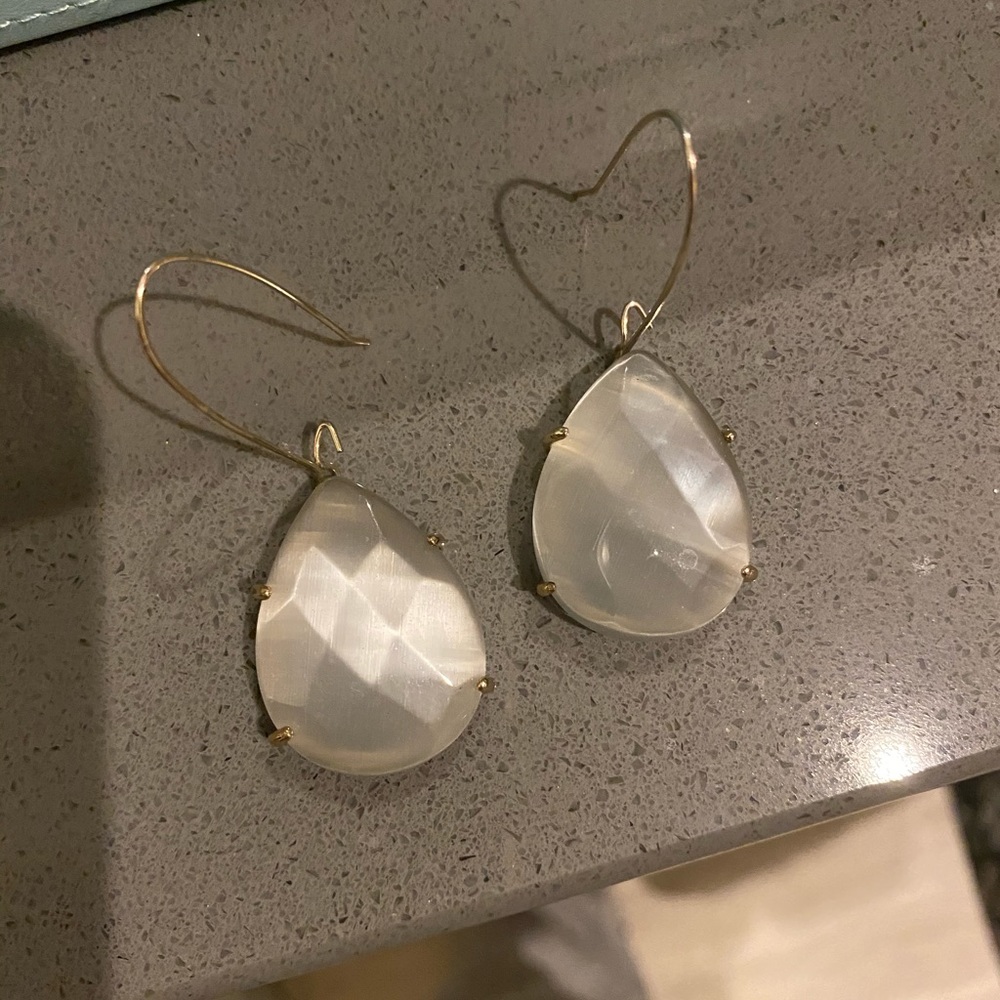 Grey Kendra Scott earrings